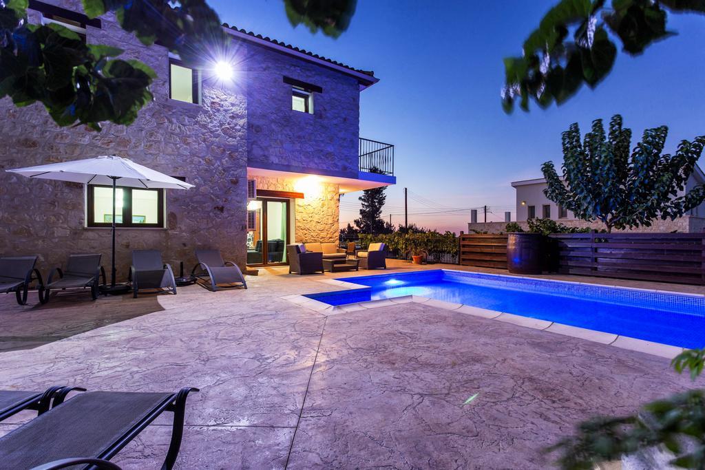 Villa Nikolina Dhrousha Exterior foto