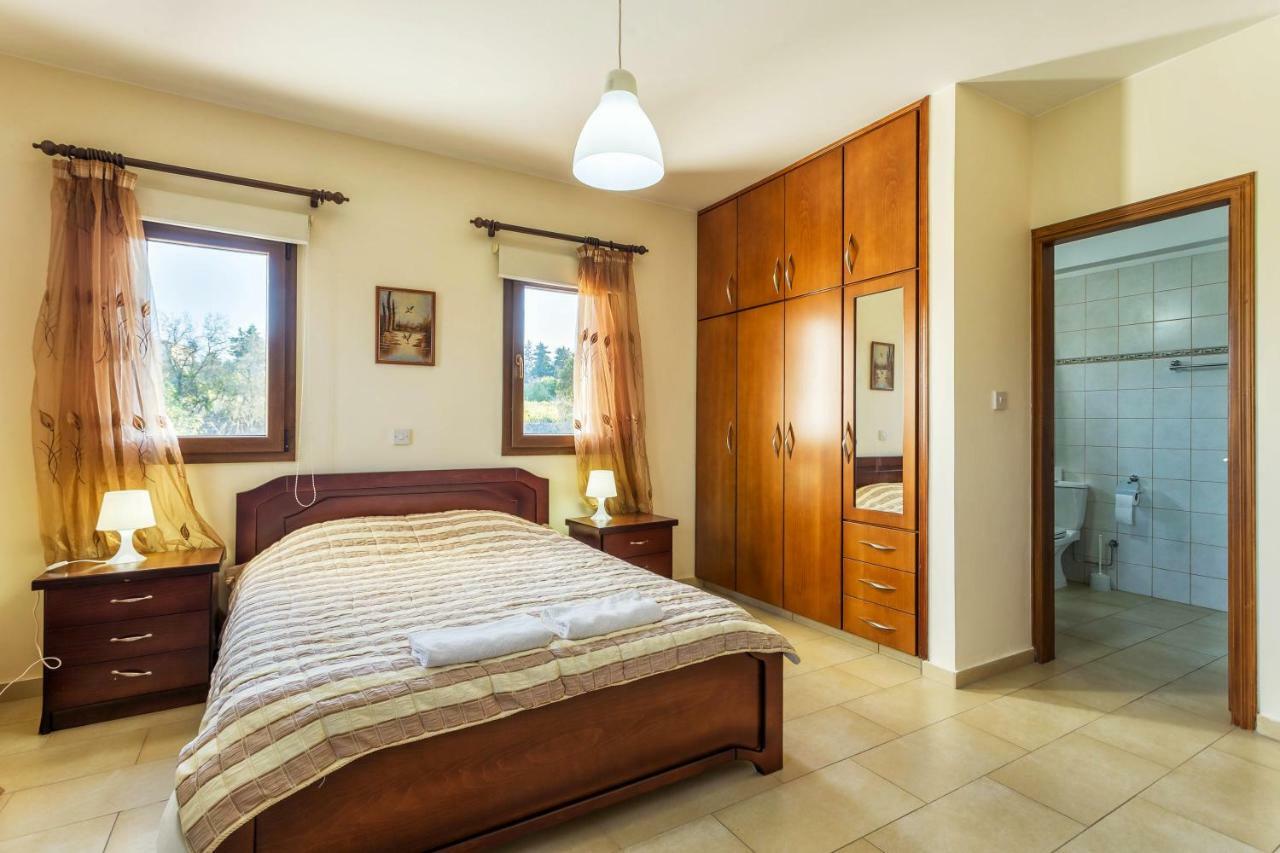Villa Nikolina Dhrousha Exterior foto